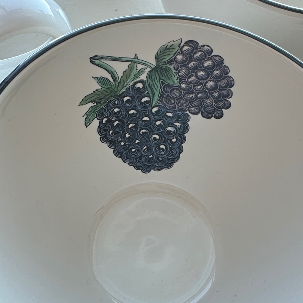 Pfaltzgraff White Mugs with Blueberry/Blackberry Design - Picture 4 of 8